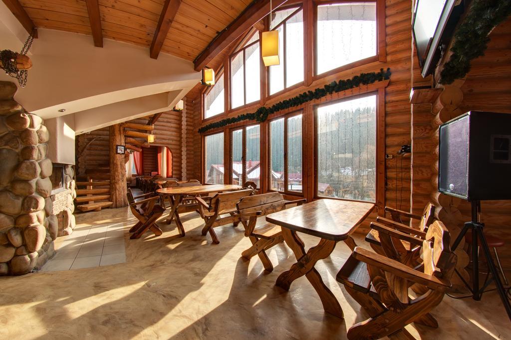 Hotel Bereg 부코벨 외부 사진