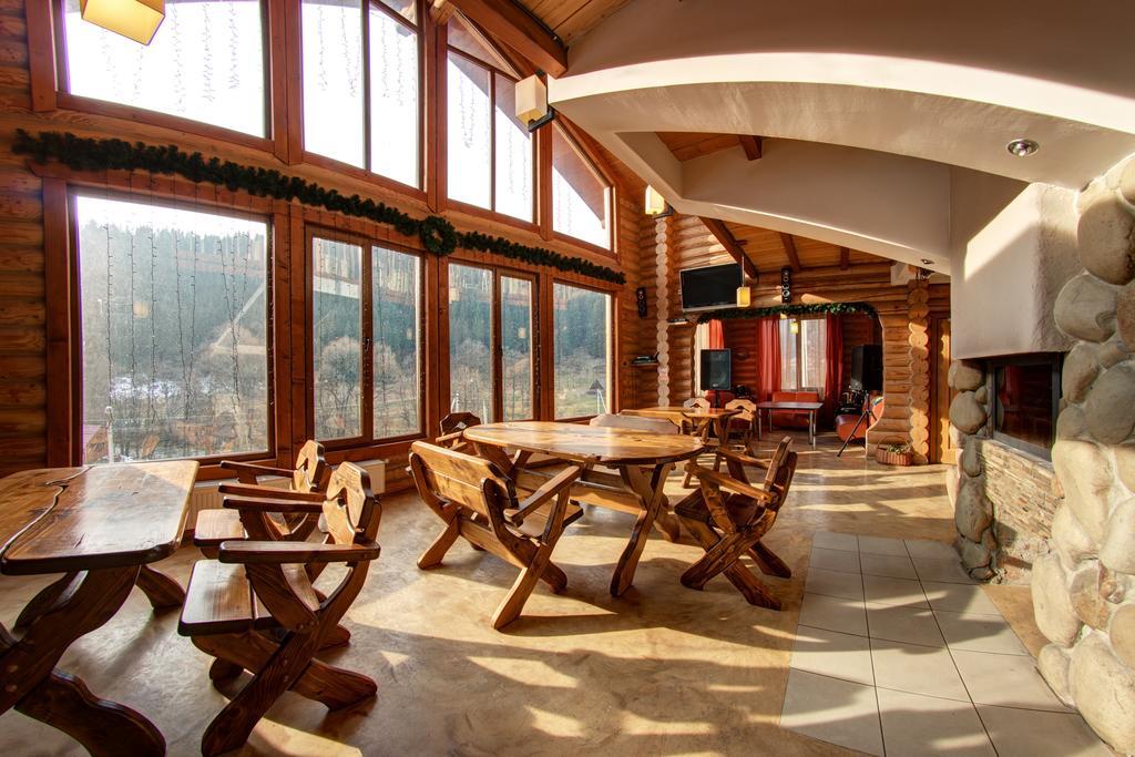 Hotel Bereg 부코벨 외부 사진