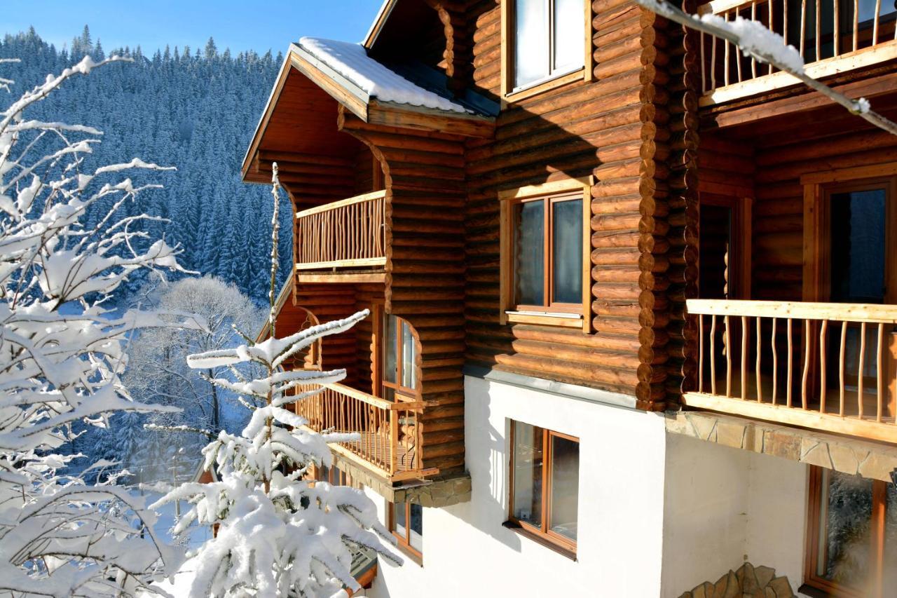 Hotel Bereg 부코벨 외부 사진
